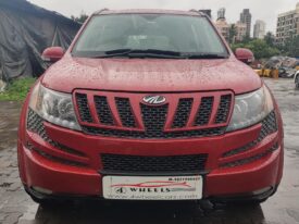 Mahindra XUV 500 W8 FWD