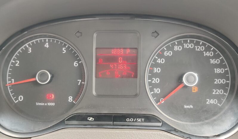 Volkswagen Vento 1.6 MPI AT Highline full