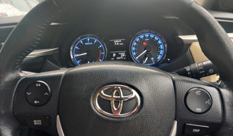 Toyota Corolla Altis 1.8 VL full