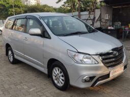 Toyota Innova V full