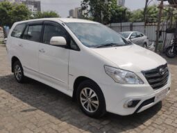 Toyota Innova V MT 8STR full