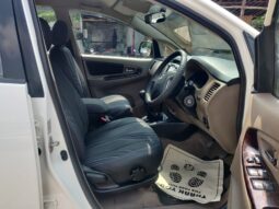 Toyota Innova V MT 8STR full