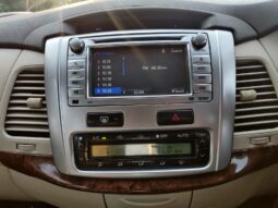 Toyota Innova V full