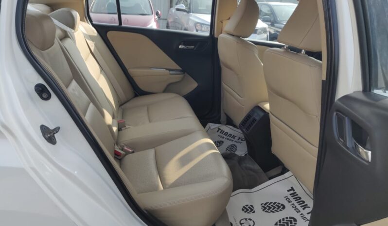 Honda City 1.5 VX Sunroof full