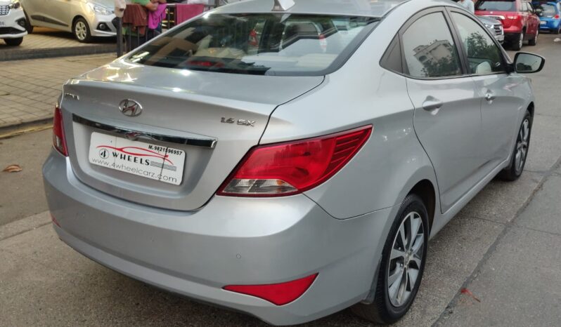 Hyundai Verna 1.6 VTVT SX full