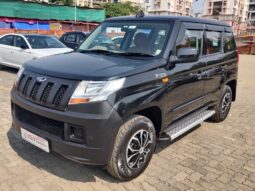 Mahindra TUV300 T4 MHawk full