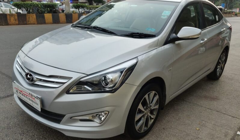 Hyundai Verna 1.6 VTVT SX full