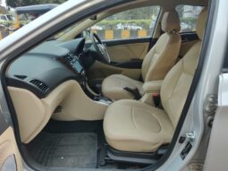 Hyundai Verna 1.6 VTVT SX full