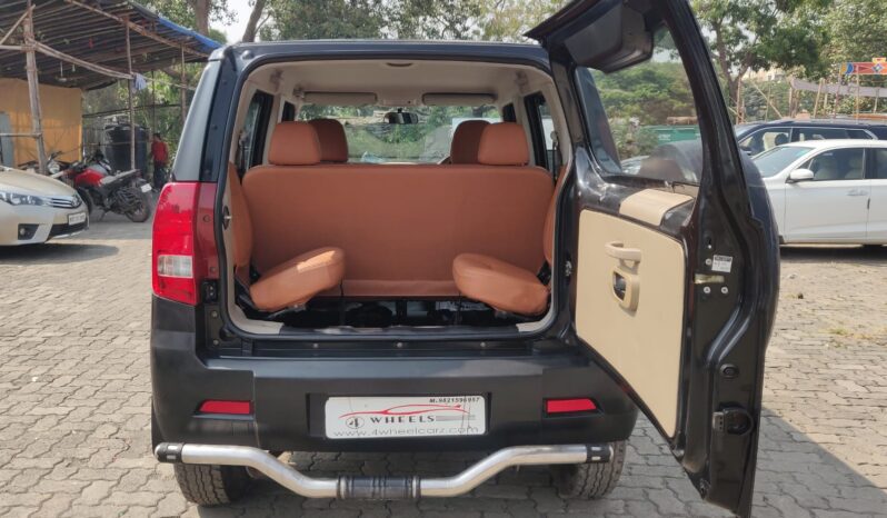 Mahindra TUV300 T4 MHawk full