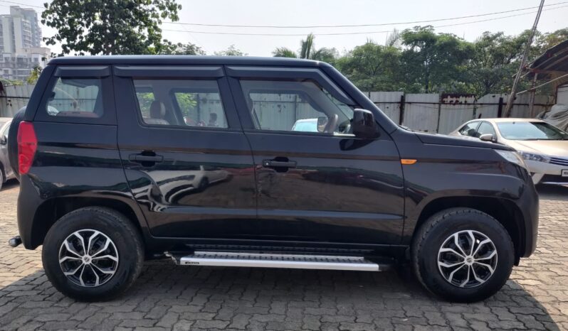 Mahindra TUV300 T4 MHawk full