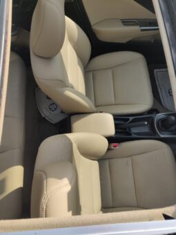 Honda City 1.5 VX Sunroof full