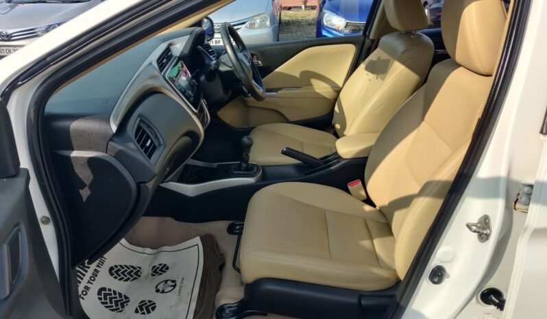 Honda City 1.5 VX Sunroof full