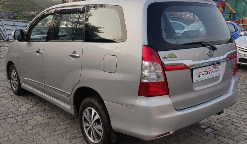 Toyota Innova V 7STR full