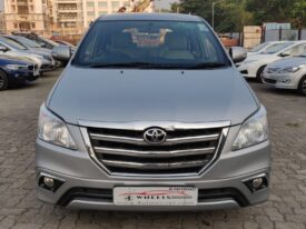 Toyota Innova V 7STR