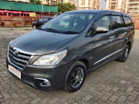 Toyota Innova 2.5 Z  7STR