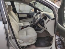 Toyota Innova V 7STR full