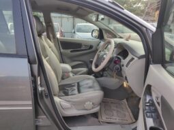 Toyota Innova 2.5 Z  7STR full