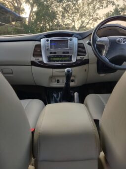 Toyota Innova V 7STR full