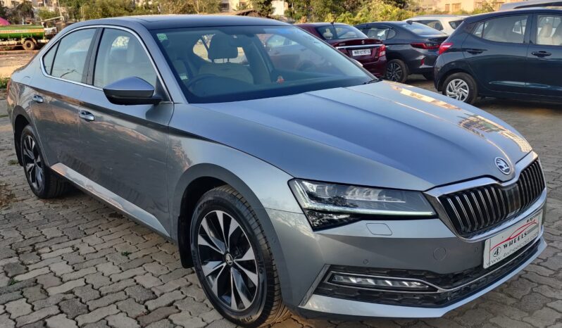 Skoda Superb 2.0 TSI full