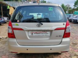 Toyota Innova 2.5 G full