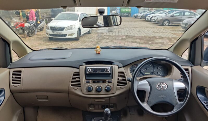 Toyota Innova 2.5 G full