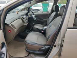 Toyota Innova 2.5 G full