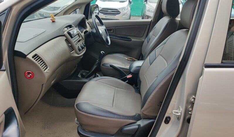 Toyota Innova 2.5 G full