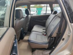 Toyota Innova 2.5 G full