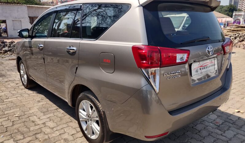 Toyota Innova Crysta 2.7 Z full