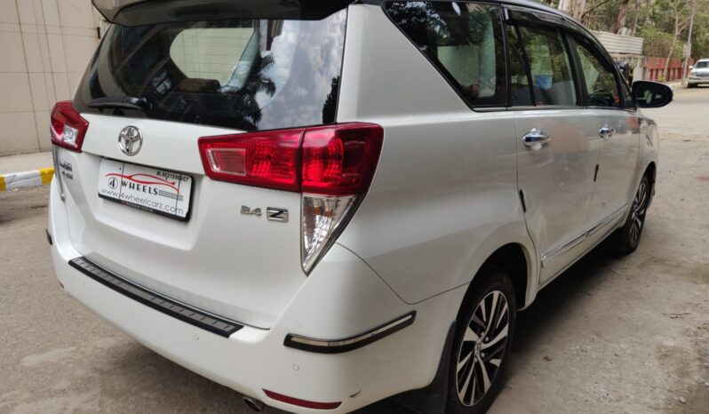 Toyota Innova Crysta 2.7 Z 7STR full