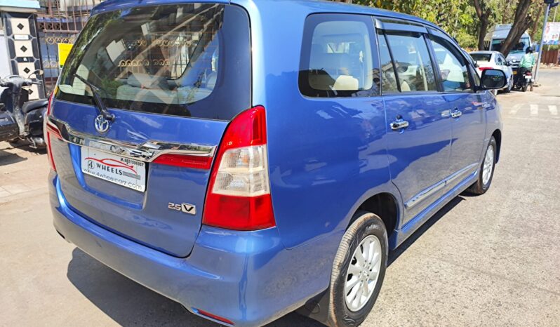 Toyota Innova 2.5 V 8STR full