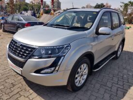 Mahindra XUV 500 W9 FWD