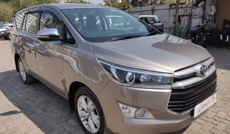 Toyota Innova Crysta 2.7 Z full