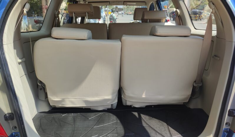 Toyota Innova 2.5 V 8STR full