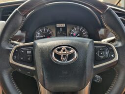 Toyota Innova Crysta 2.7 Z full