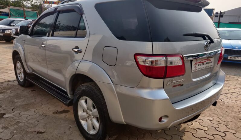 Toyota Fortuner 3.0L 4WD full