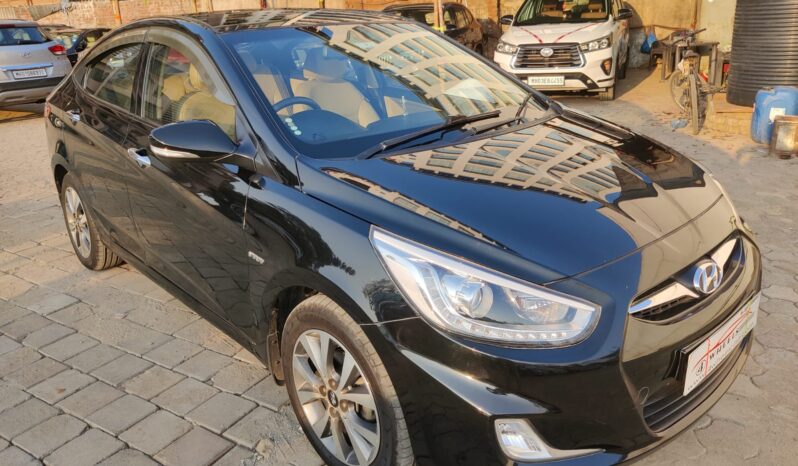 Hyundai Verna 1.6 VTVT SX full