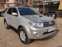 Toyota Fortuner 3.0L 4WD full