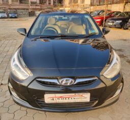 Hyundai Verna 1.6 VTVT SX full