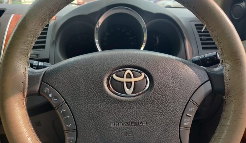 Toyota Fortuner 3.0L 4WD full