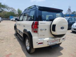 Mahindra TUV300 T8 full