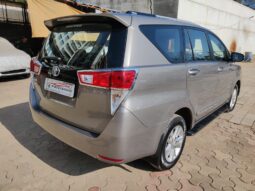 Toyota Innova Crysta 2.4 GX 7STR full