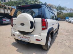 Mahindra TUV300 T8 full