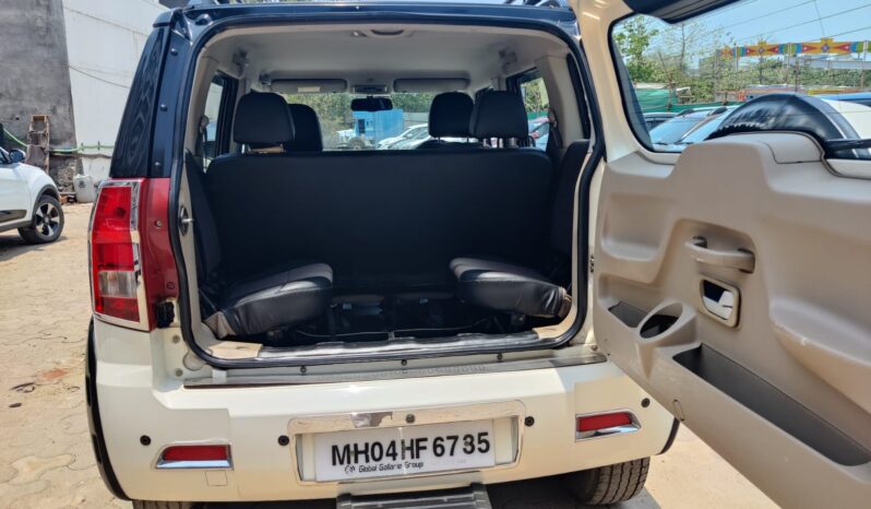 Mahindra TUV300 T8 full