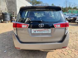 Toyota Innova Crysta 2.4 GX 7STR full