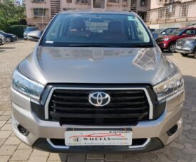 Toyota Innova Crysta 2.4 GX 7STR