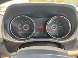 Mahindra TUV300 T8 full