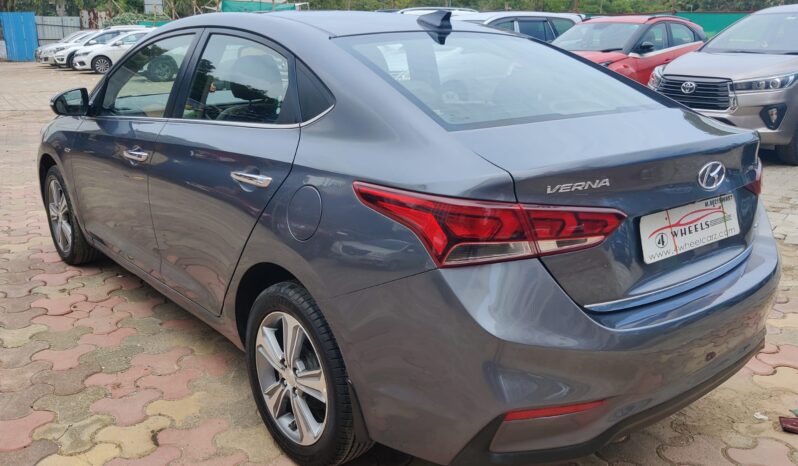 Hyundai Verna 1.6 VTVT SX(O) full