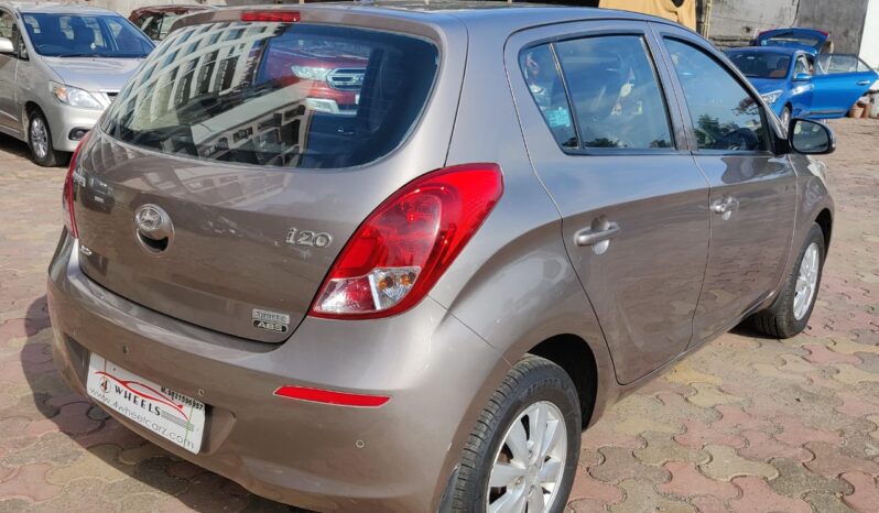 Hyundai i20 Sportz full