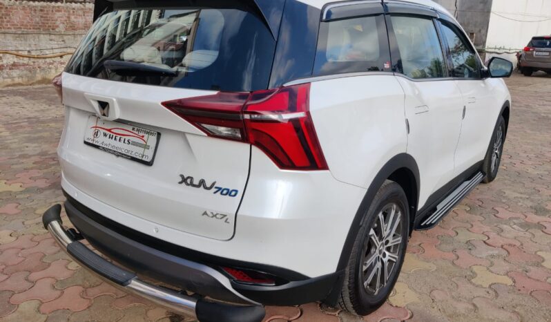 Mahindra XUV700 AX7 D 7 STR full